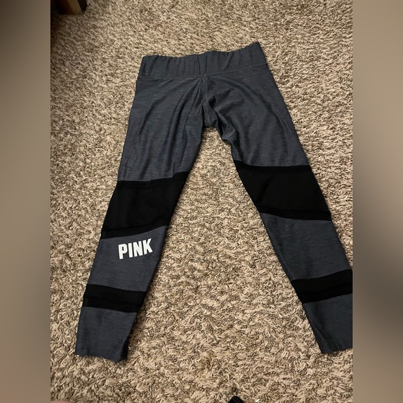 Pink leggings has pockets - Picture 1 of 4